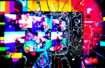 Broken Tv Screen Wallpaper