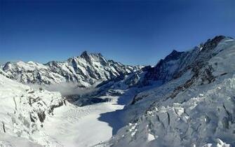 Amazing Snow Mountain Wallpaper HD