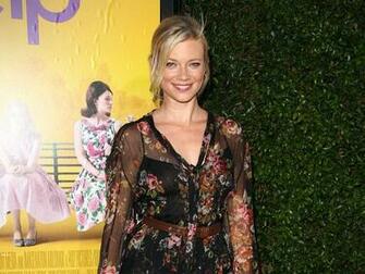 Amy Smart Wallpaper