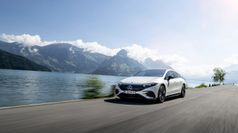 White Mercedes Benz Eqs 4matic V297