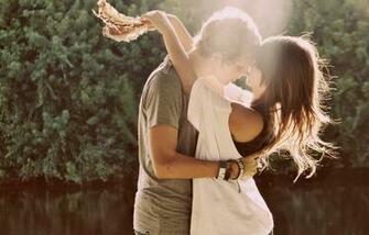 Hug Day Romantic Sms Quotes Image Messages Whastapp