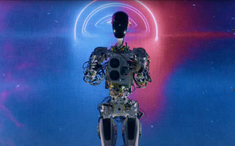 Tesla S Optimus Robot Presentation Was Intriguing But Questions