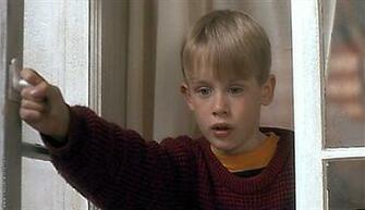 Macaulay Culkin Image Home Alone Wallpaper And Background