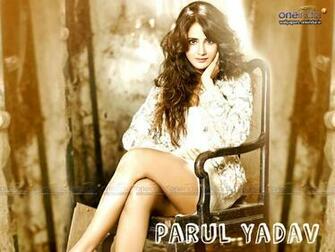 Parul Yadav Hq Wallpaper