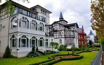 Beautiful Houses Wallpaper World