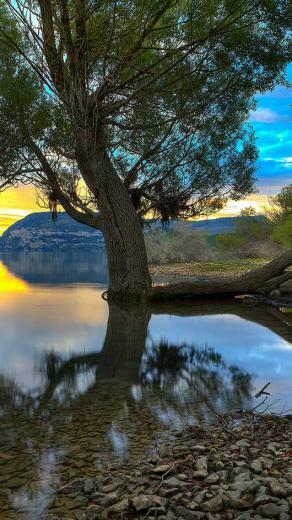 Eye Catching Wallpaper Collection To Enhance Your iPhone5 Screen