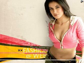 Hot Bollywood Heroines Actresses HD Wallpaper I Indian Models