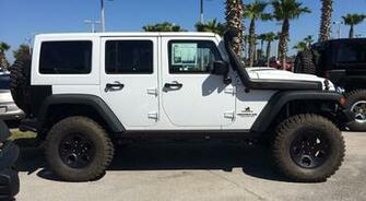Jeep Wrangler White Unlimited