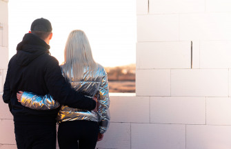 In Love Couples Wallpaper
