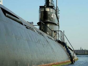 Submarine