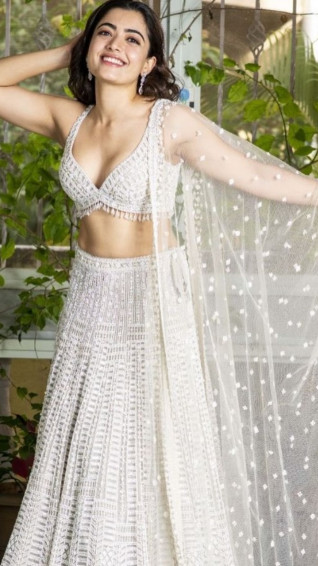 Photos Of Varisu Actress Rashmika Mandanna That Defines