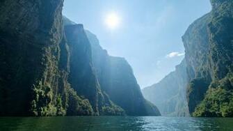 Narrow And Deep Sumidero Canyon Chiapas Mexico Windows
