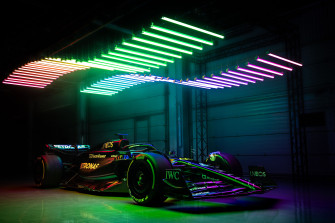 Official Mercedes Amg Petronas F1 Team Wallpaper