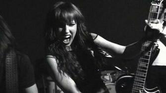 Lzzy Hale Wallpaper By Vhetin1138