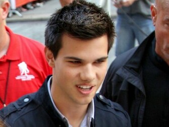 Taylor Lautner Wallpaper