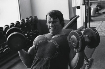 Arnold Schwarzenegger HD Wallpaper