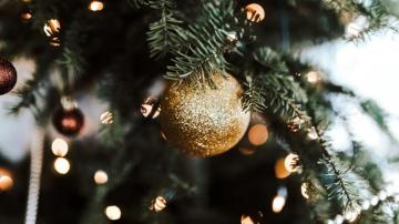 Wallpaper Christmas Tree Ball Decoration