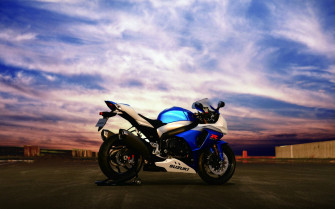 Vehicle Suzuki HD Wallpaper