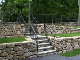 Image New England Round Stone Wall