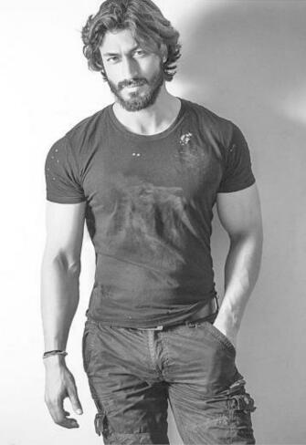 Vidyut Jamwal Wallpaper HD For Android Apk