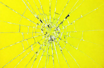 Cracked Screen Prank Wallpaper
