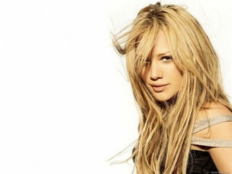 Hilary Duff Fly Hot Wallpaper