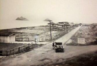 Old Photo Of Lanikai In Kailua Hi The Mokulua Islands Can Be