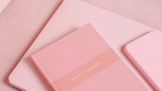 Aesthetic Computer Light Pink Wallpaper