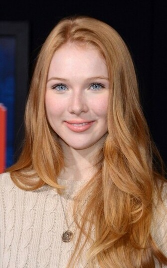Molly Quinn Celebrity Mobile Wallpaper Emma Roberts