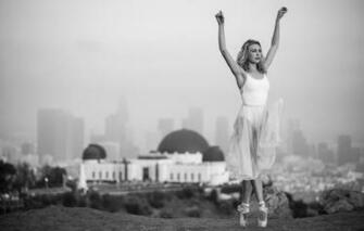 Ballerina Pointe Shoes Dress Black White Dance City Wallpaper
