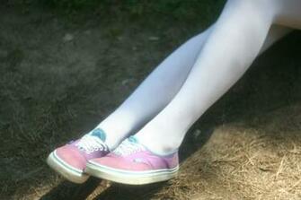 Shoes Pantyhose Body Parts Grass Wallpaper Desktop
