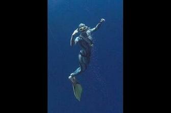 Diving Wallpaper