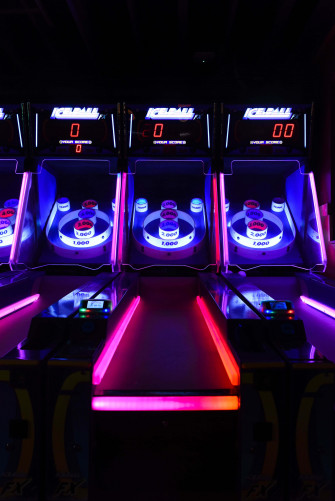 Embrace The Arcade Aesthetic And Have Some Vintage Gaming Fun Wallpaper
