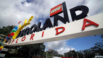 Peppa Pig Theme Park Set For Legoland Florida Resort In Kget