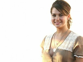 Lyndsy Fonseca075 Amb
