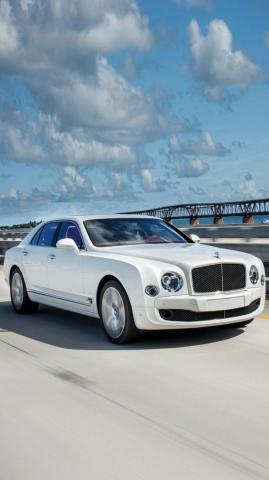 Bentley Mulsanne iPhone Plus Wallpaper