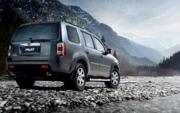 Honda Pilot Car On The Road Wallpaper And Image