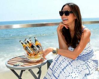 Jamie Chung Wallpaper