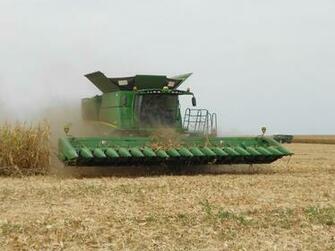 John Deere Combine Wallpaper