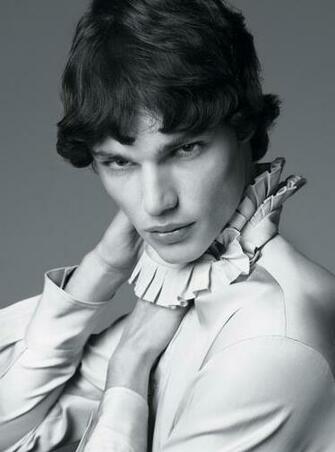 Fall Fashion The New Androgyny York Times