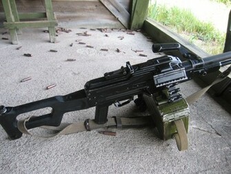 Machine Gun Wallpaper Russian