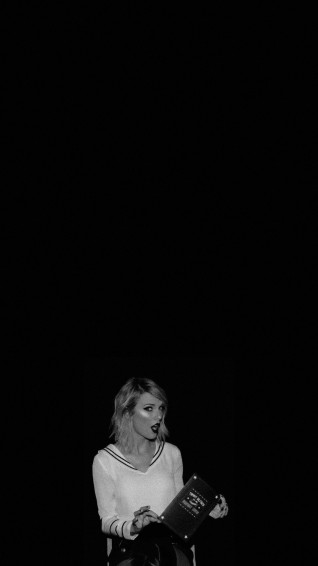 Black And White Taylor Swift Wallpaper