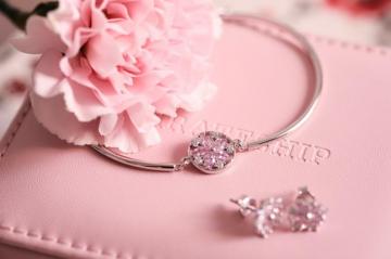 30k Diamond Jewellery Pictures Image