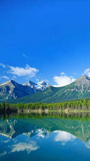 Natural Mountain Landscape HD Samsung Galaxy S4 Wallpaper