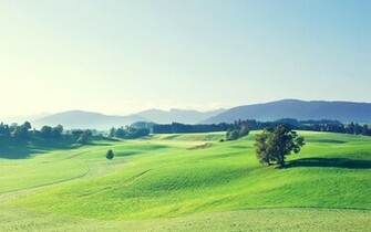 By Admin Comments Off On Beautiful Green Landscape Wallpaper