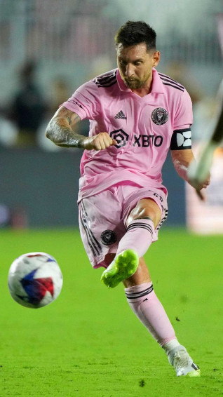 Messi Inter Miami Wallpaper In Lionel