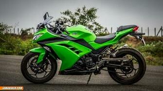 Kawasaki Ninja Detailed Photographs
