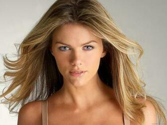 Computer Wallpaper Background Hot Brooklyn Decker