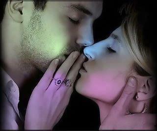 Wallpaper Lesbo Girl Hot Kissing Fun Maza New