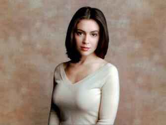 Alyssa Milano Style In